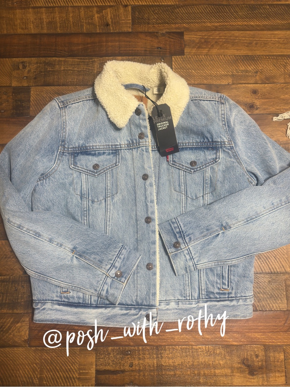 ✨ Levi’s Premium Original Sherpa Trucker Jacket, NWT - Picture 2 of 8
